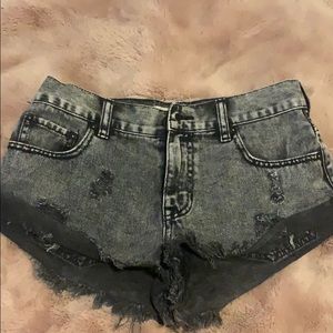 Bullhead, black acid wash shorts